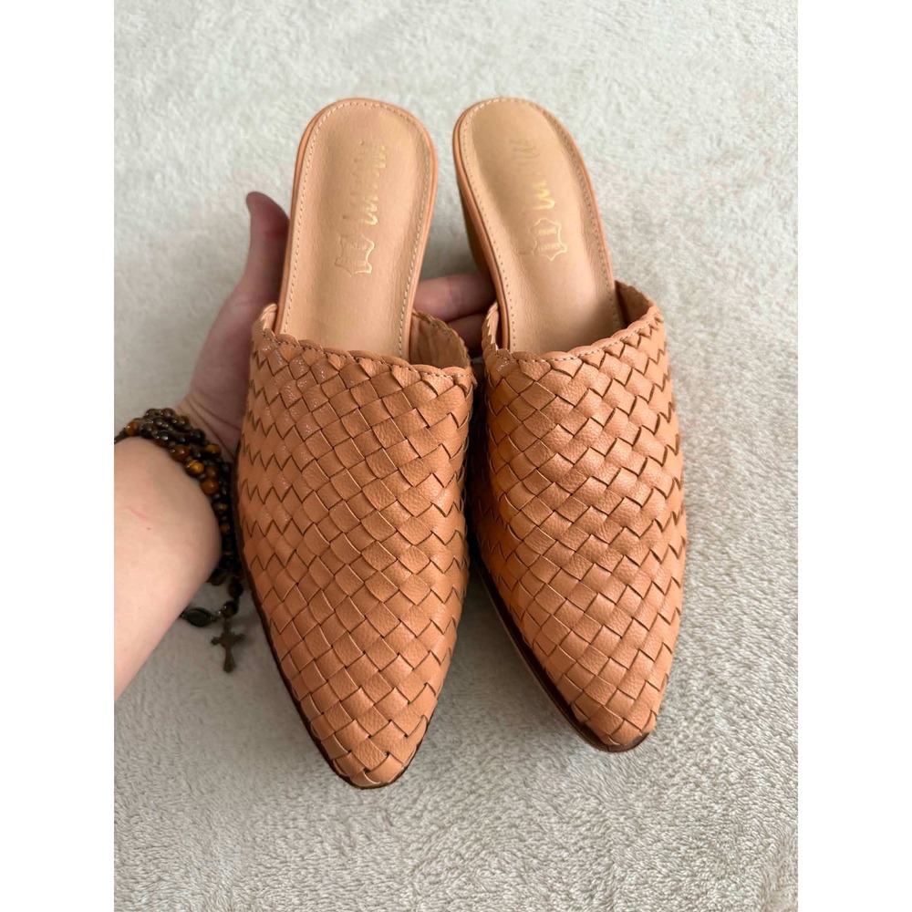 Mi.iM Womens 8 Tan Woven Leather Mules Pointed Toe Stacked Block Heel Boho